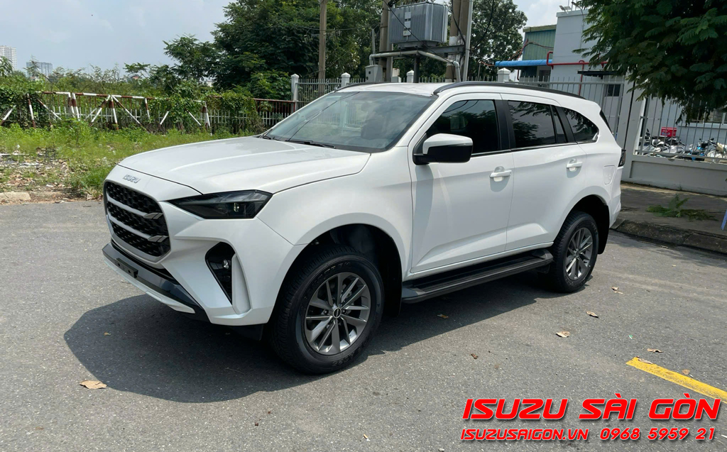 Xe Isuzu MuX Số Tự Động B7 Plus 2